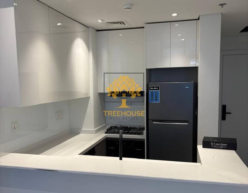 SPACIOUS | AMAZING AND LUXURIOUS | BRAND NEW - Image 3