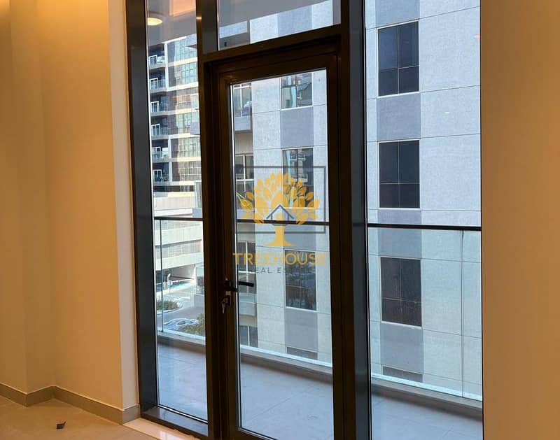 SPACIOUS | AMAZING AND LUXURIOUS | BRAND NEW - Image 9