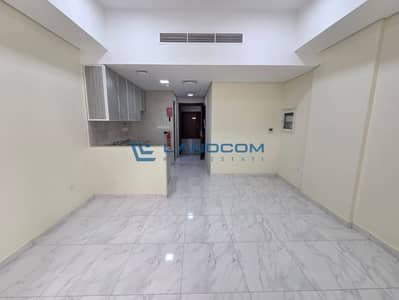 Office for Rent in Deira, Dubai - Brand new Building |Independent Office | Mobile Market |