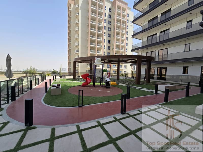 Brand New Fully Furnished | Pool & Park View | Prime Location - Image 27