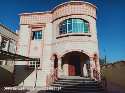 اذا كنت تبحث عن فيلا بتصميم معمارى حديث وتشطيب عصرى وبسعر ممتاز اذا كنت تبحث عن فيلا بتصميم معمارى حديث وتشطيب عصرى وبسعر ممتاز