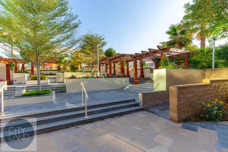 طابق تجاري  للايجار في القرية العالمية، دبي - Garden-32. jpg