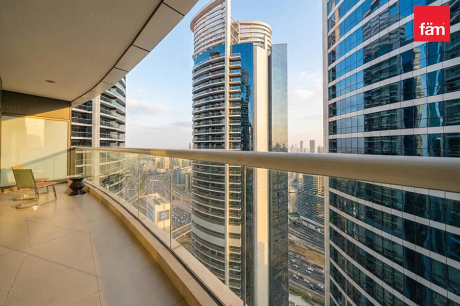 Stunning Burj Khalifa View | Tranquility | Peace Stunning Burj Khalifa View | Tranquility | Peace