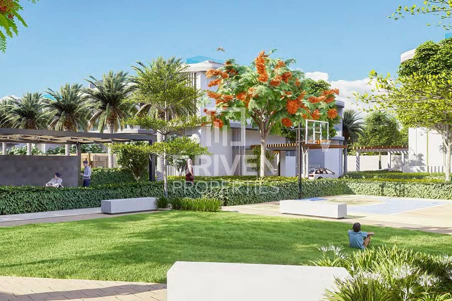 4BR Townhouse with Private Beach Access and Resort - Image 8