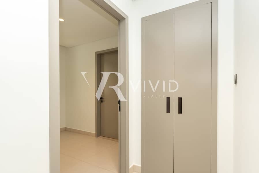 Near Entrance Park and Pool | Brand New | Internal - Image 10