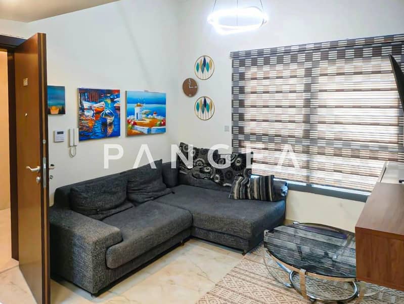 Pool View | Tenanted | Genuine Resale Pool View | Tenanted | Genuine Resale