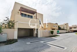 فيلا زاوية 4 غرف نوم + غرفة خادمة | مع حديقة