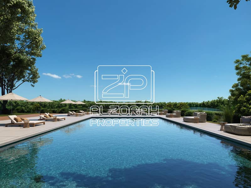 Large Waterfront Home Designed for Modern Families - Image 16