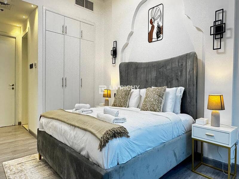 UPGRADED | BRIGHT N MODERN | FULLY FURNISHED UPGRADED | BRIGHT N MODERN | FULLY FURNISHED