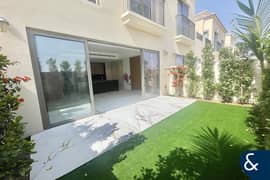 3 Bed | Landscaped | Opposite Lagoon | Vacant
