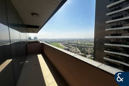 1 Bedroom Flat for Sale in Dubai Sports City, Dubai - High Floor | Large Balcony | Vacant Now