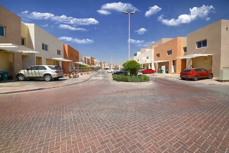 Vacant SingleRow Villa in Al Reef!Rent Now Vacant SingleRow Villa in Al Reef!Rent Now