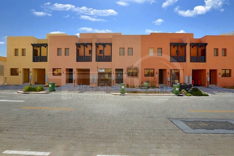 Lovely and Spacious 3 BR Villa for Sale. Lovely and Spacious 3 BR Villa for Sale.