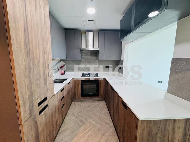 Stylish Apartment | High Floor | Big Layout - Image 4