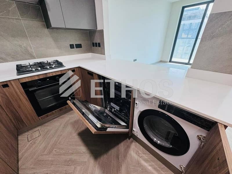 Stylish Apartment | High Floor | Big Layout - Image 5