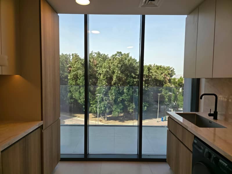 Brand New Building | Boutique | Vacant - Image 5