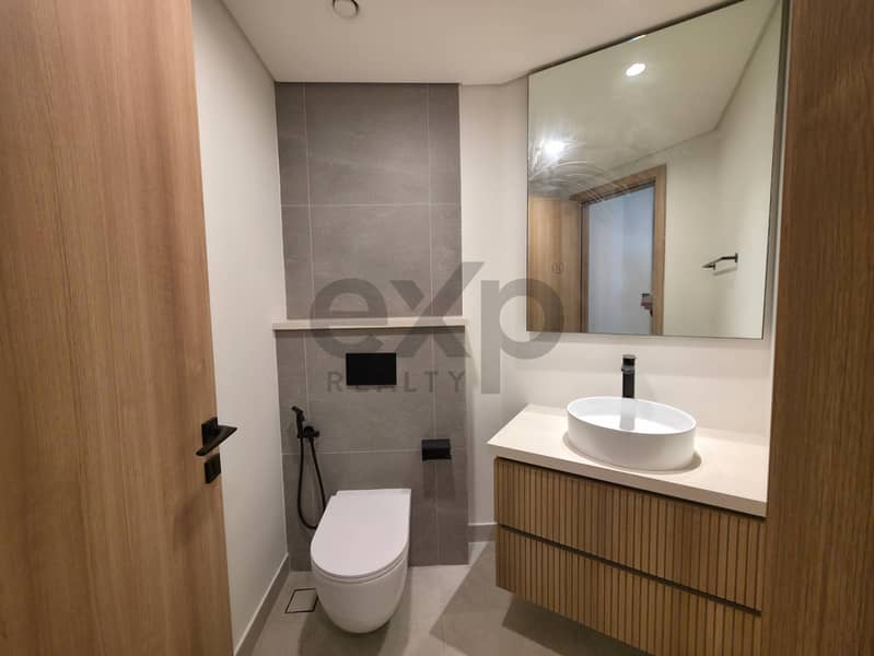 Brand New Building | Boutique | Vacant - Image 14