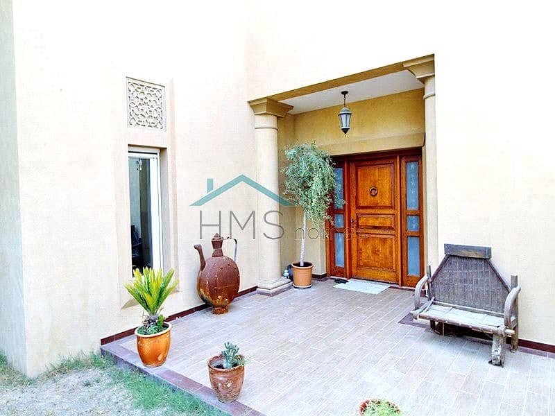 Immaculate 5 bedroom Al Mahra Villa - close to park and pool