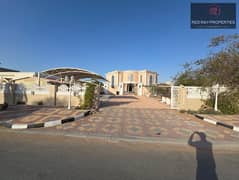 فیلا في الظيت الجنوبي،الظيت 8 غرف 165000 درهم - 14264529