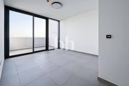 2 Bedroom Apartment for Sale in Aljada, Sharjah - 2BR | Community Facing | Tenanted | High ROI 2 Bedroom Apartment for Sale in Aljada, Sharjah - 2BR | Community Facing | Tenanted | High ROI