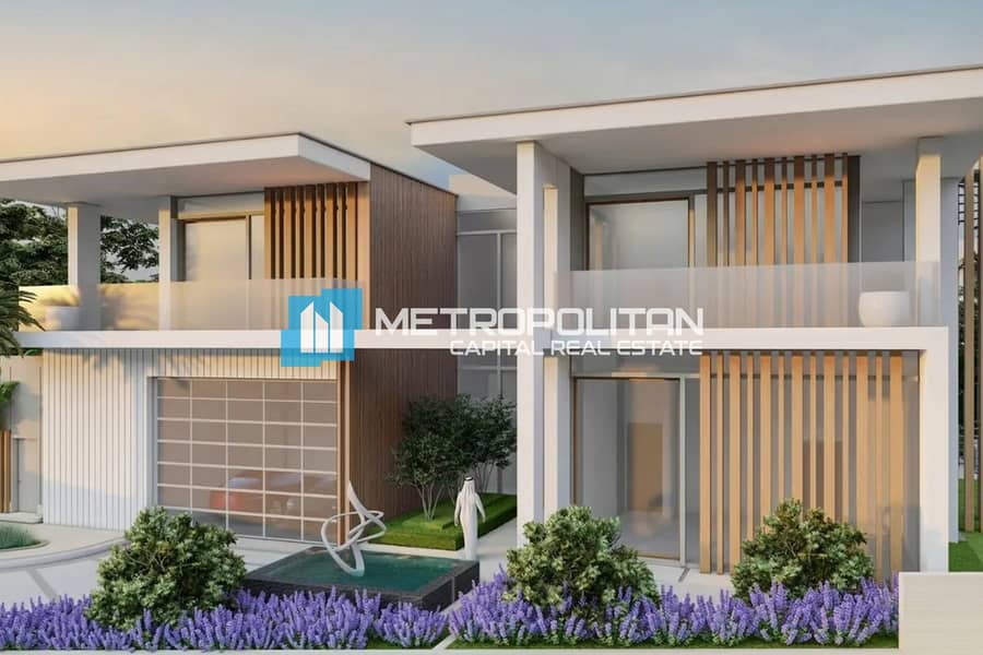 Luxury 4BR+Maids | End Unit | Exclusive Community - Image 4