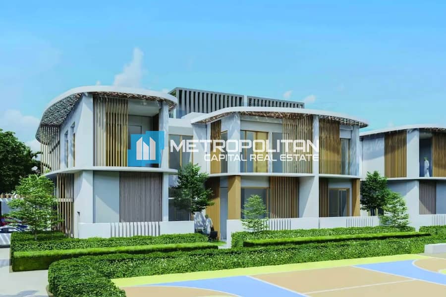 Luxury 4BR+Maids | End Unit | Exclusive Community - Image 5