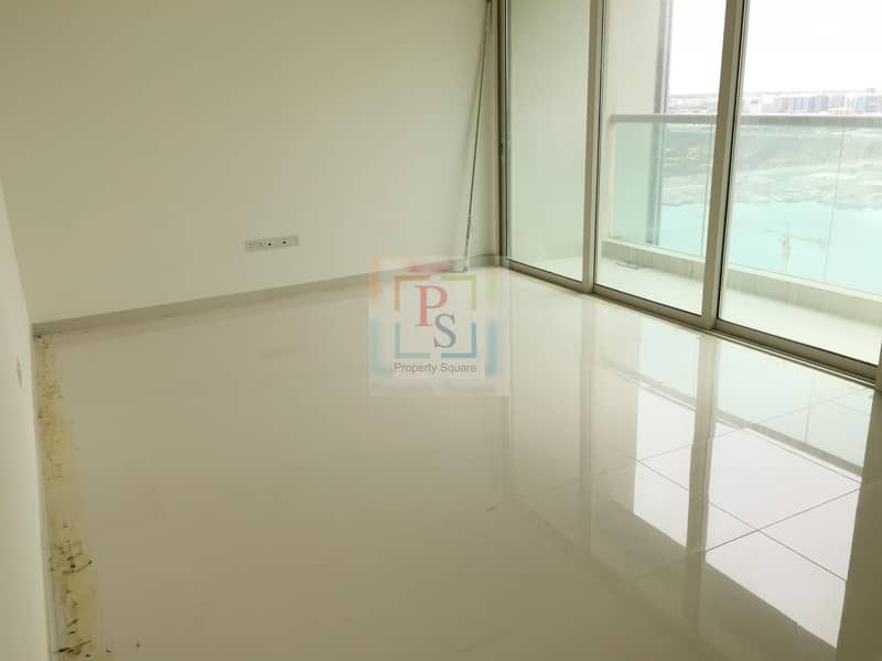 Huge 1BR Apt With Sea-View @ Low Price