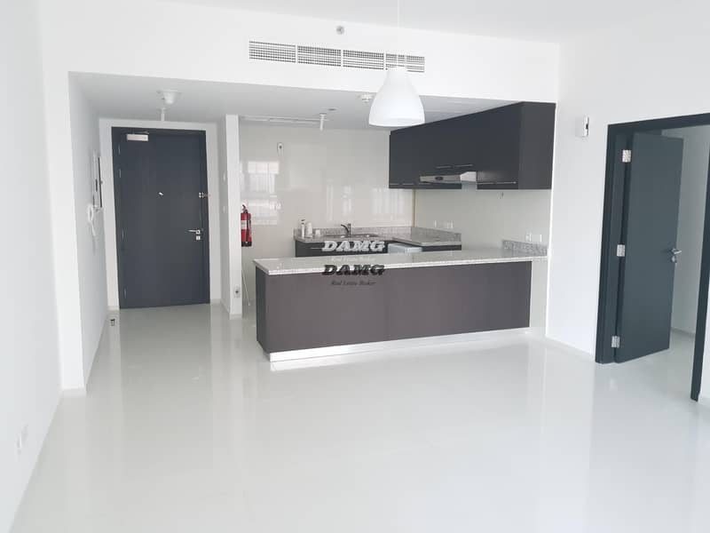 Hot deal! amazing 1 BR with Balcony high floor Hot deal! amazing 1 BR with Balcony high floor