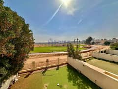 فیلا في تاون هاوس قرية الحمراء،قرية الحمراء 3 غرف 110000 درهم - 14270845