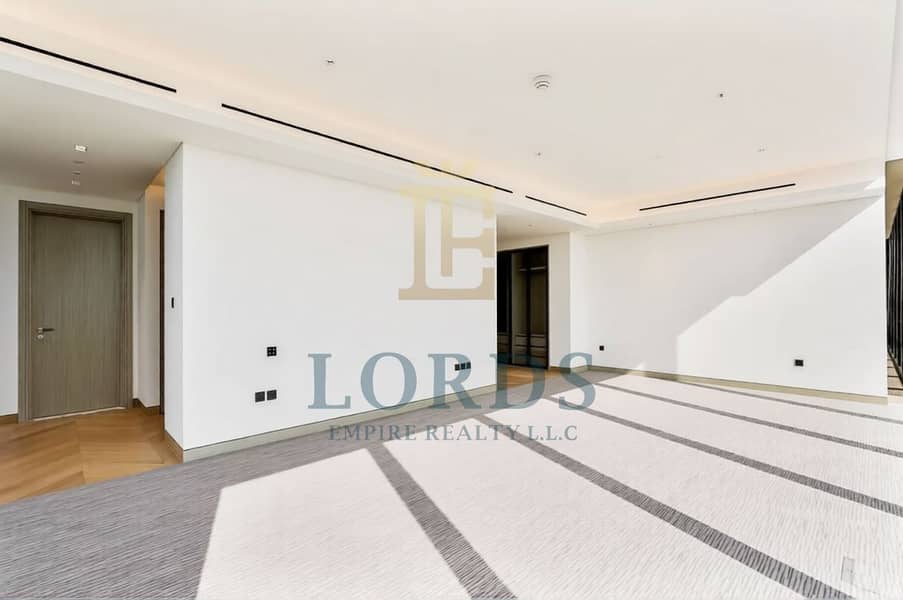 Luxury Penthouse I Dubai Skyline Views I Modern Layout I - Image 5