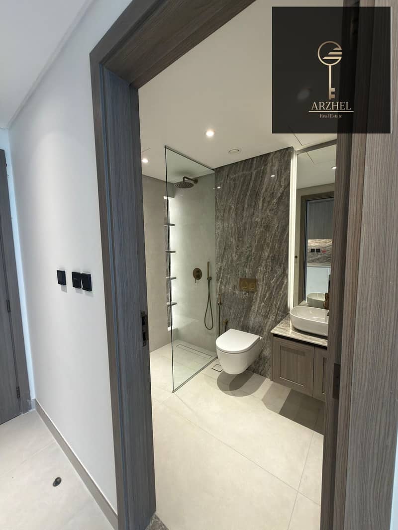 ELEGANT STUDIO | UNFURNISHED | PRIME LOCATION - Image 6