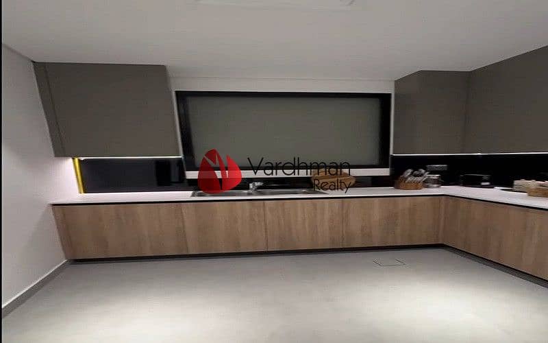 PREMIUM FURNISHING | HIGH ROI | PRIME LOCATION - Image 9