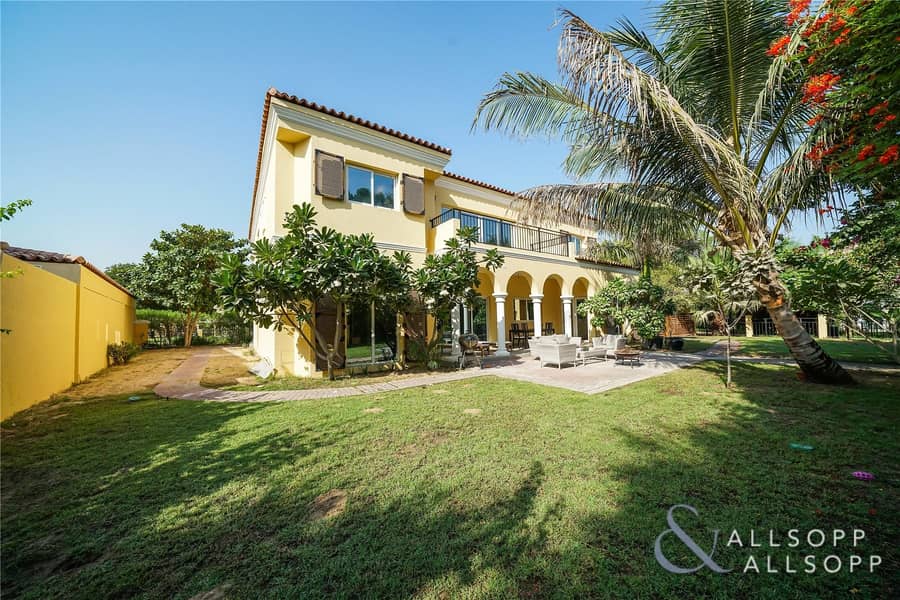 Exclusive Listing | Upgraded | Close to Main Gate