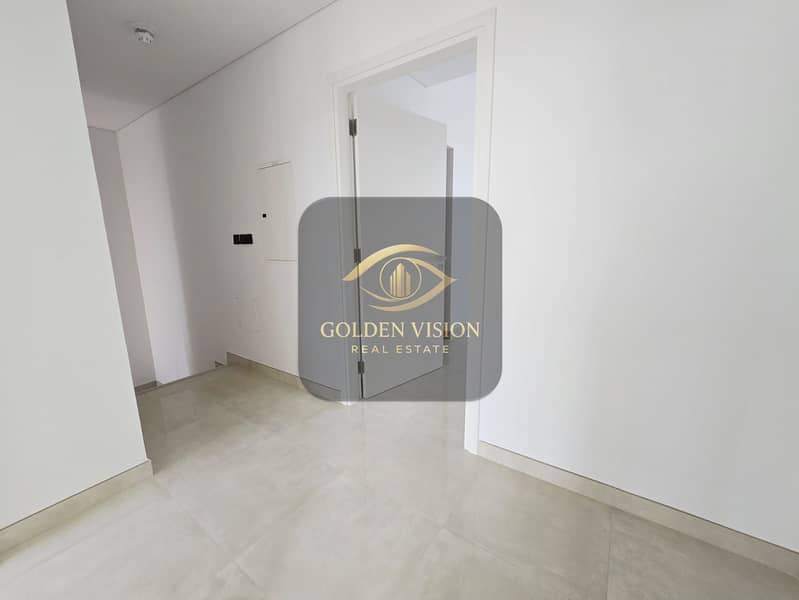 North Island - 3BR + Maid - Ready to Move - Prime location - Image 9