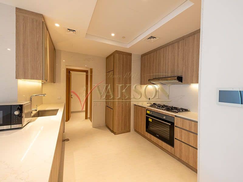 Brand New | Sea View | Maid Room | Bur Dubai - Image 6
