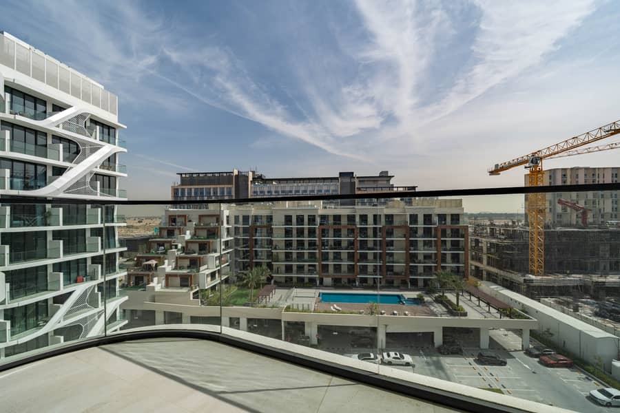 8 706, Oxford Gardens-2. jpg