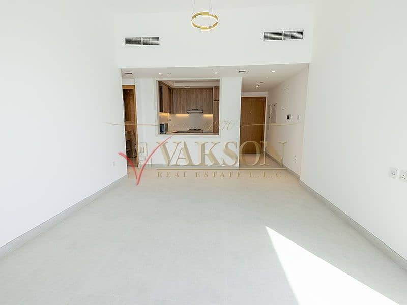Brand New | Sea View & Burj Khalifa View | Bur Dubai - Image 6