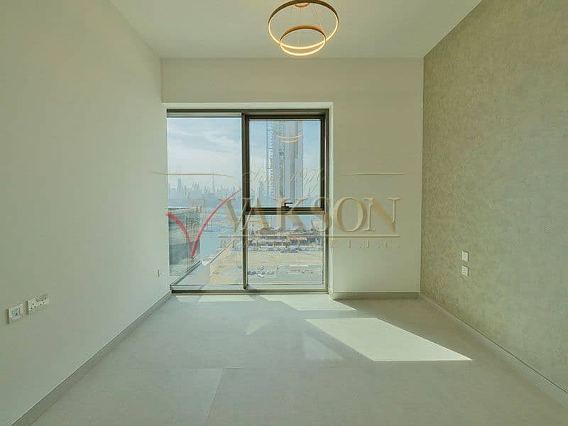 Brand New | Sea View & Burj Khalifa View | Bur Dubai - Image 11