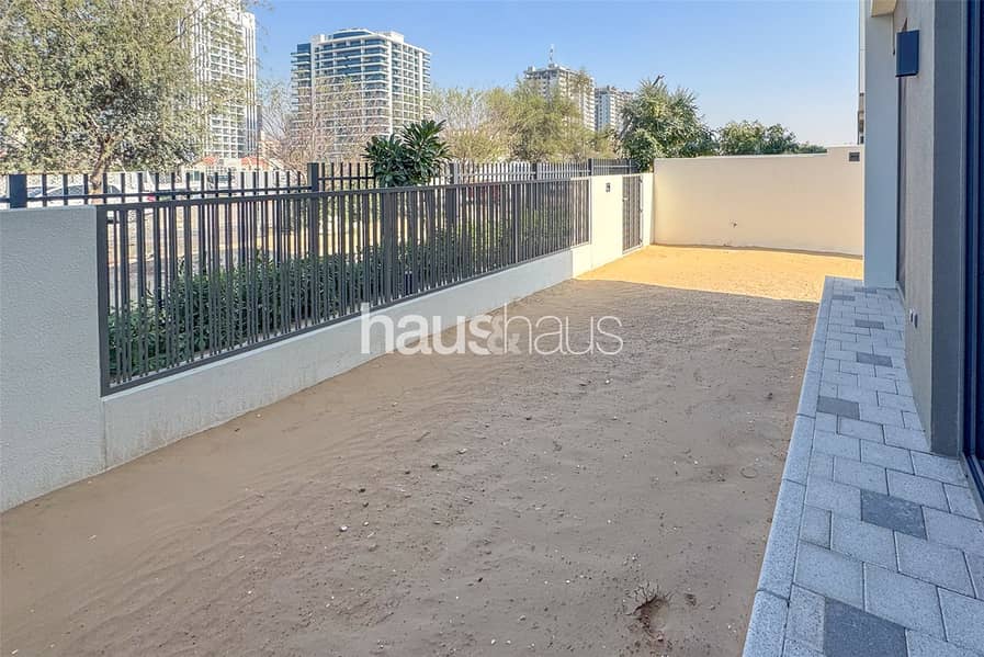 Available Now | Kitchen Appliances | Opposite Park - Image 16