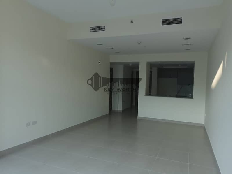 39 water front 1 bed room very bright  apartment in jaddaf