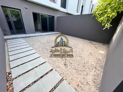 شقة واسعة غرفتين نوم | 4 حمامات | 2200 قدم مربع | سراب، الجادة