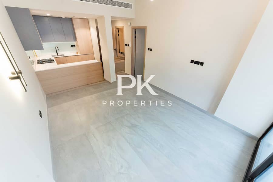 Exclusive | READY | Vacant - Image 19