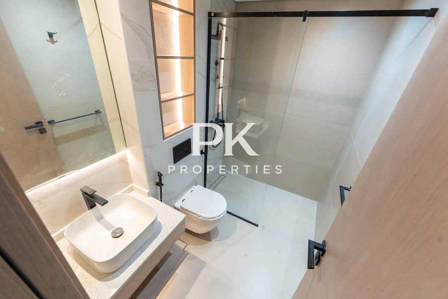 Exclusive | READY | Vacant - Image 44