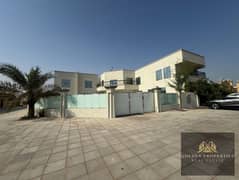 Spacieuse villa de 10 chambres à louer à Al Dhait Ras Al Khaimah