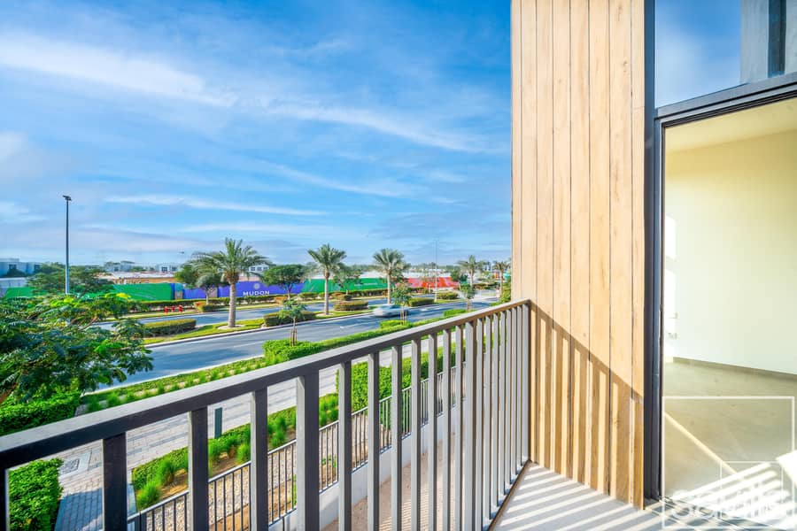 Single Row | Brand new | Vacant - Image 2