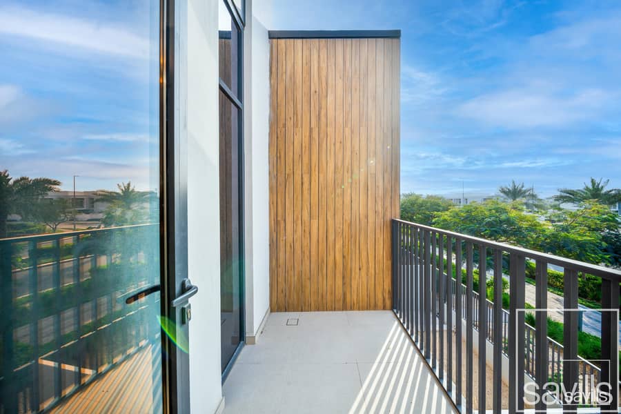 Single Row | Brand new | Vacant - Image 21