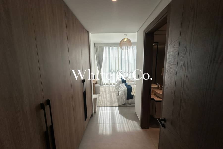 Corner Unit | Spacious Living | Great Spec - Image 3