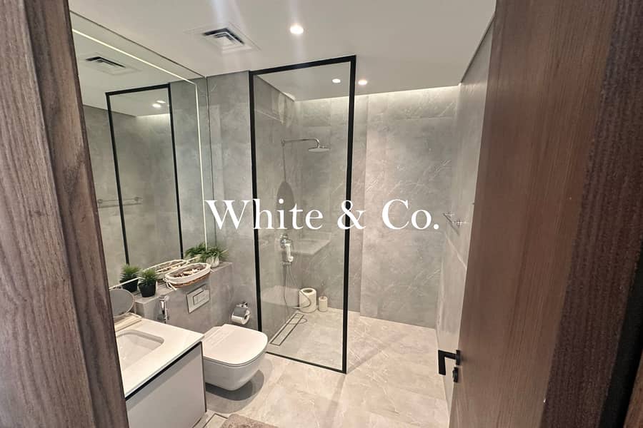 Corner Unit | Spacious Living | Great Spec - Image 10