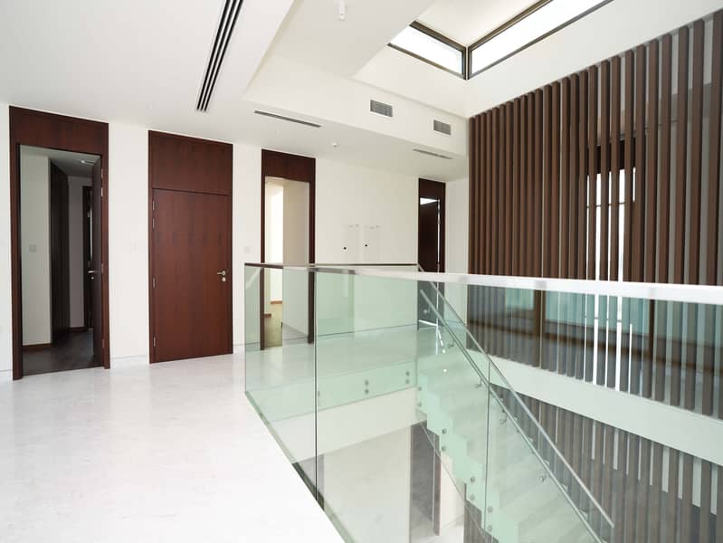 Waterfront Villa | Brand New | Ready to Move In - Image 11