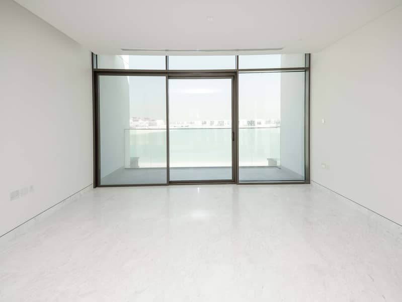 Waterfront Villa | Brand New | Ready to Move In - Image 13